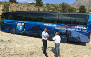 autocars de tourisme sur les routes de Corse