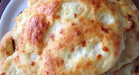 Migliacci, spécialité corse salée, à base de fromage frais cuite au four ©MadoZiruddu 